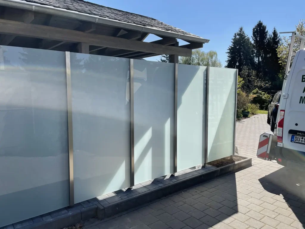 Glaserei Glas Golombiewski - glaszaun-windschutz-sichtschutz-vsg-duisburg