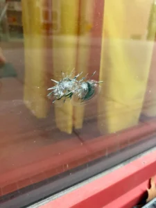 Glaserei Glas Golombiewski - Glaseinschlag